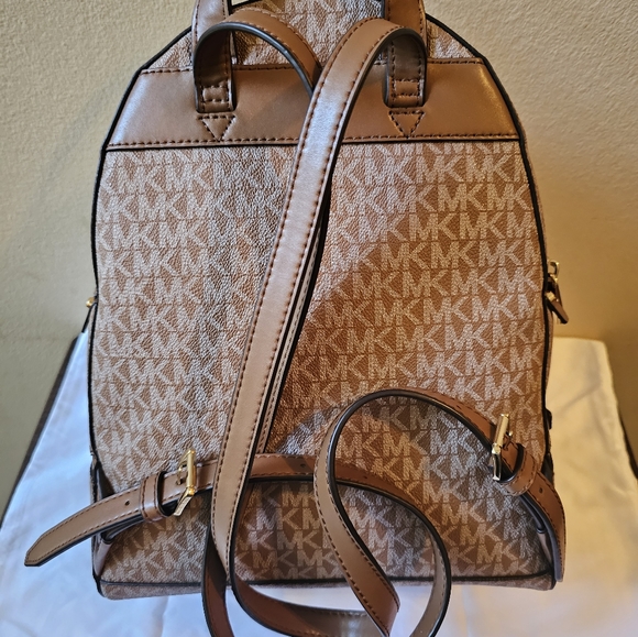 Michael kors medium Backpack - Picture 4 of 16